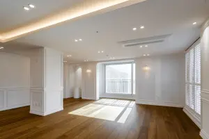 웨인스코팅이 돋보이는 68평 클래식 아파트 인테리어